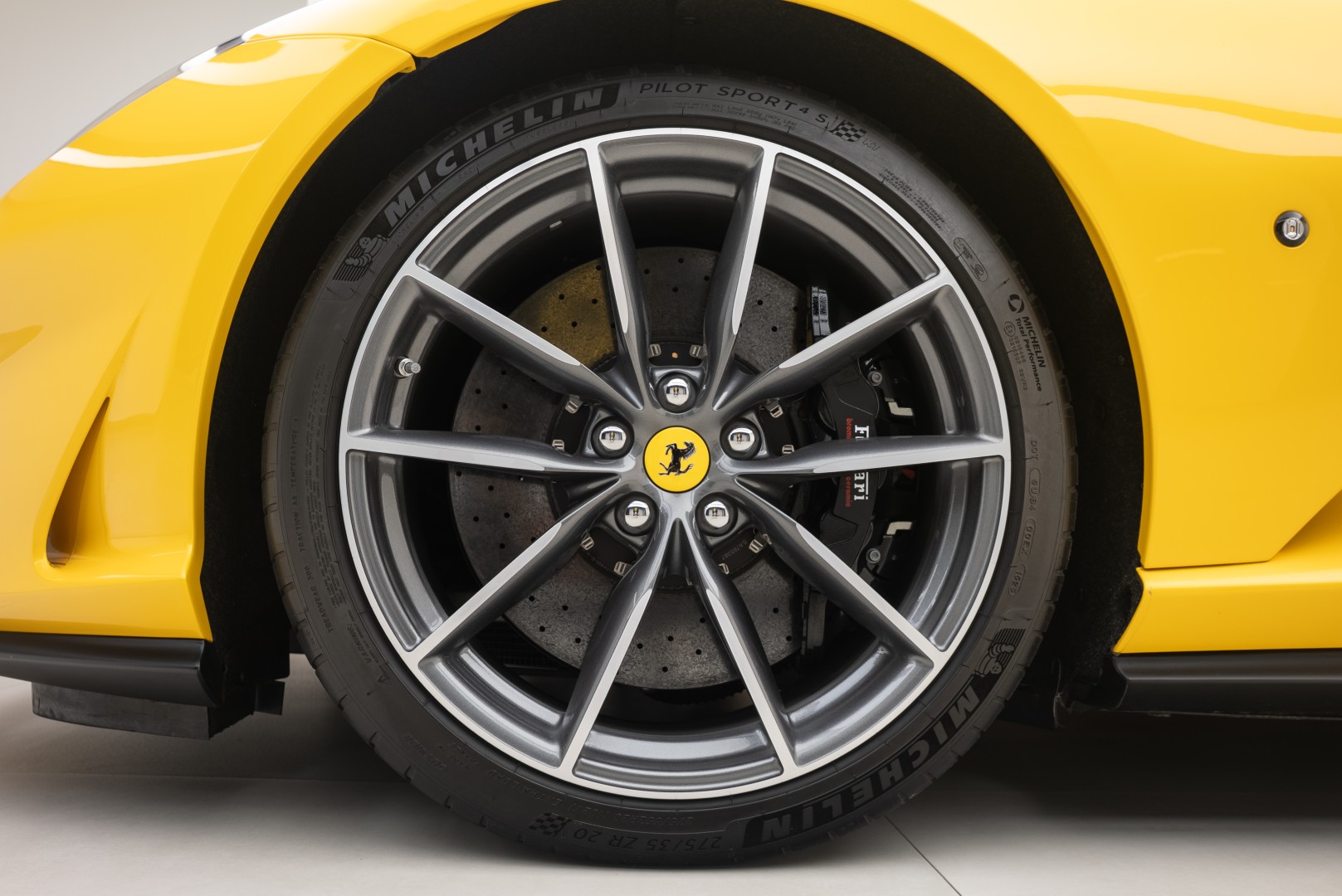 2023 FERRARI 812 GTS GCC